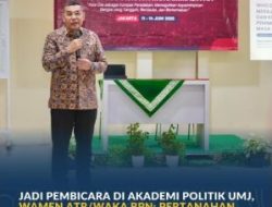 Jadi Pembicara di Akademi Politik UMJ