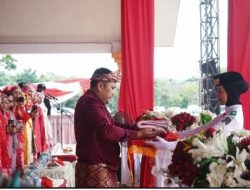 Bupati M. Syukur Pimpin Upacara HUT ke-81 RI, Ajak Warga Jaga Keutuhan NKRI