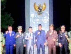 Bertempat Di TMP, Bupati Fadhil Apel dan Renungan Suci Peringati HUT RI ke 81